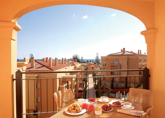 Baia Da Aparthotel Luz