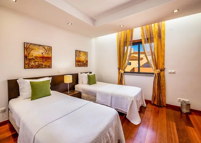 Baia Da Aparthotel 4*